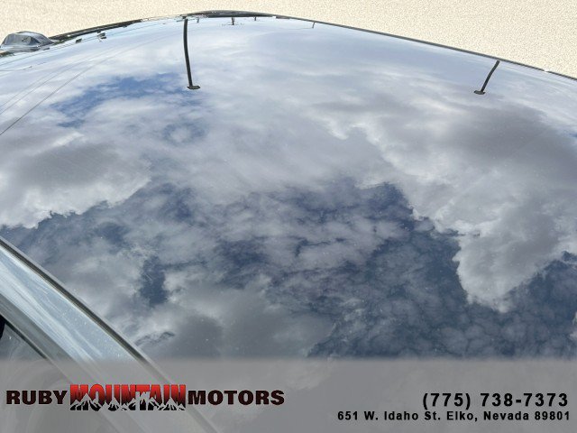 Used 2025 BMW 750e xDrive w/ Premium Package AWD/4WD image 32