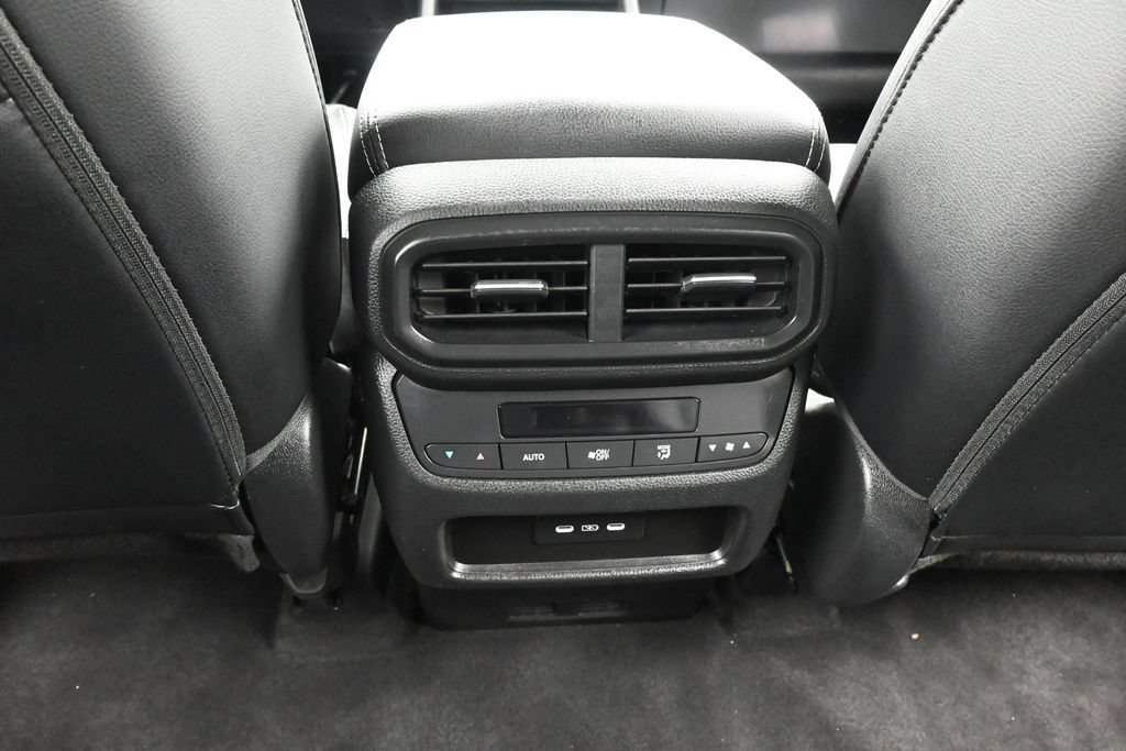Used 2025 Honda Pilot EX-L image 40