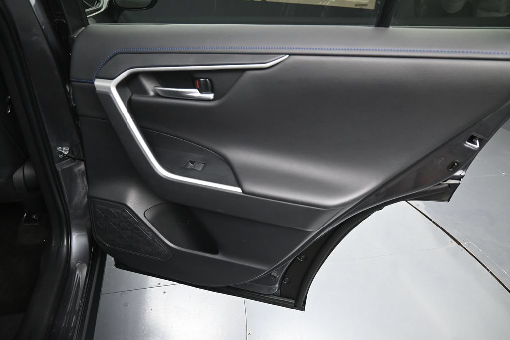 Used 2024 Toyota RAV4 XSE AWD/4WD image 33