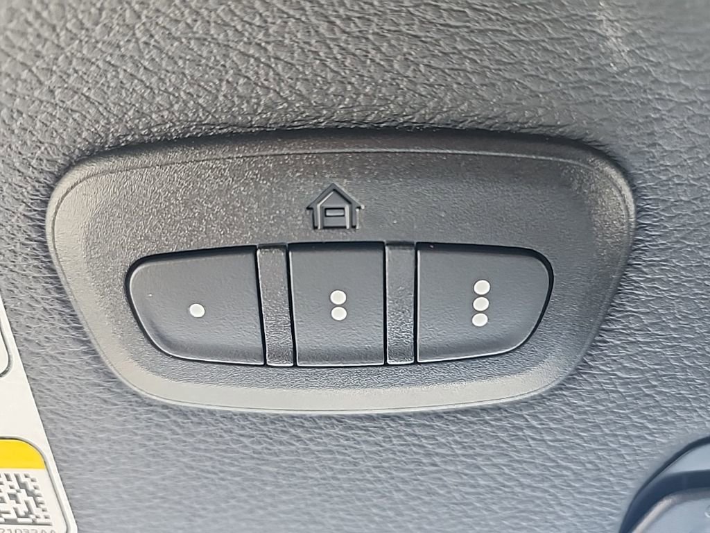 New 2026 Jeep Wrangler Unlimited Sahara AWD/4WD image 36