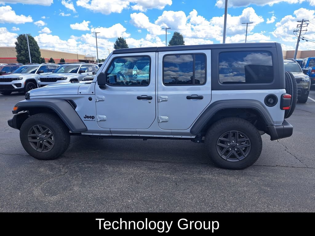 Used 2024 Jeep Wrangler Unlimited Sport AWD/4WD image 7