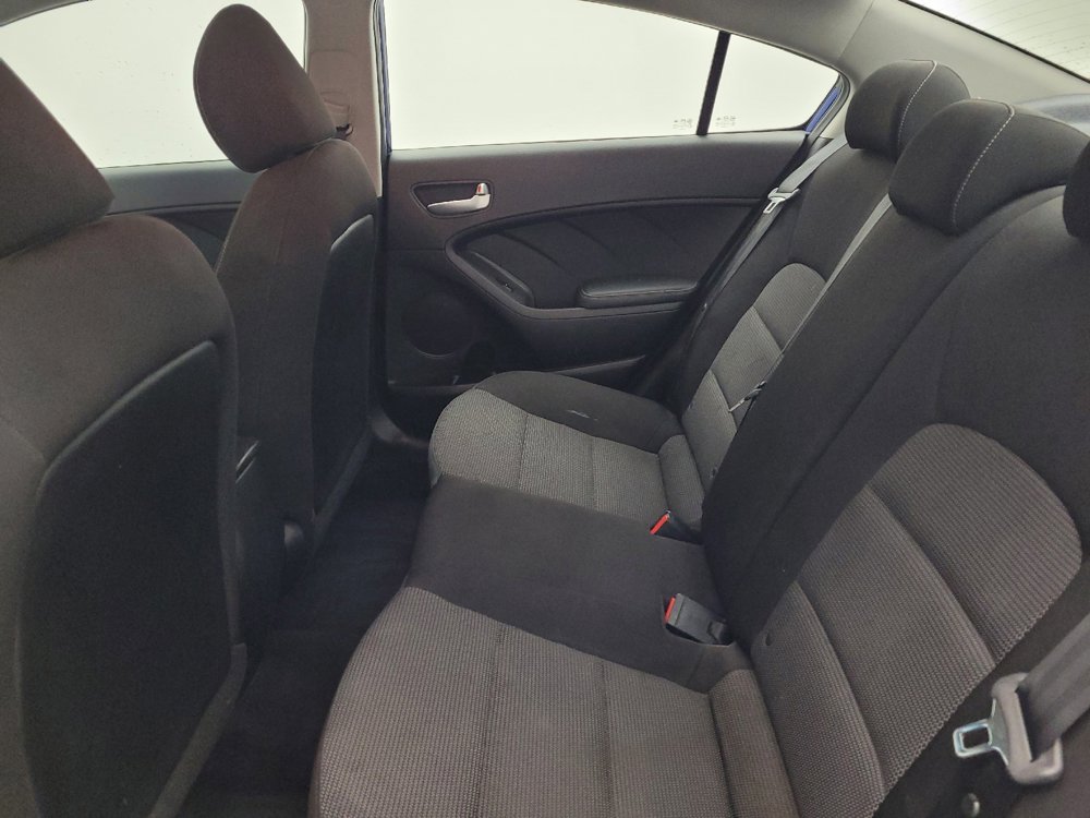 Used 2017 Kia Forte LX image 18