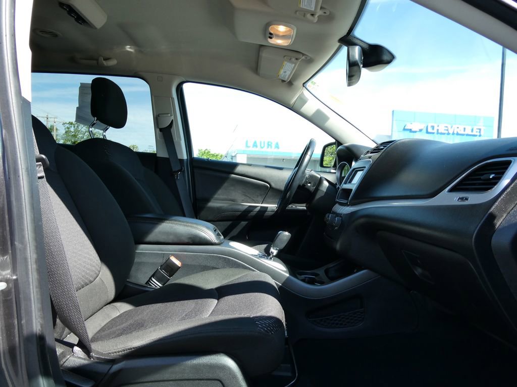 Used 2019 Dodge Journey SE w/ Premium Group FWD image 13