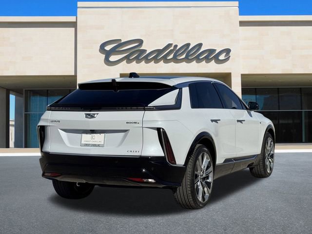 New 2026 Cadillac Lyriq Signature Luxury image 4