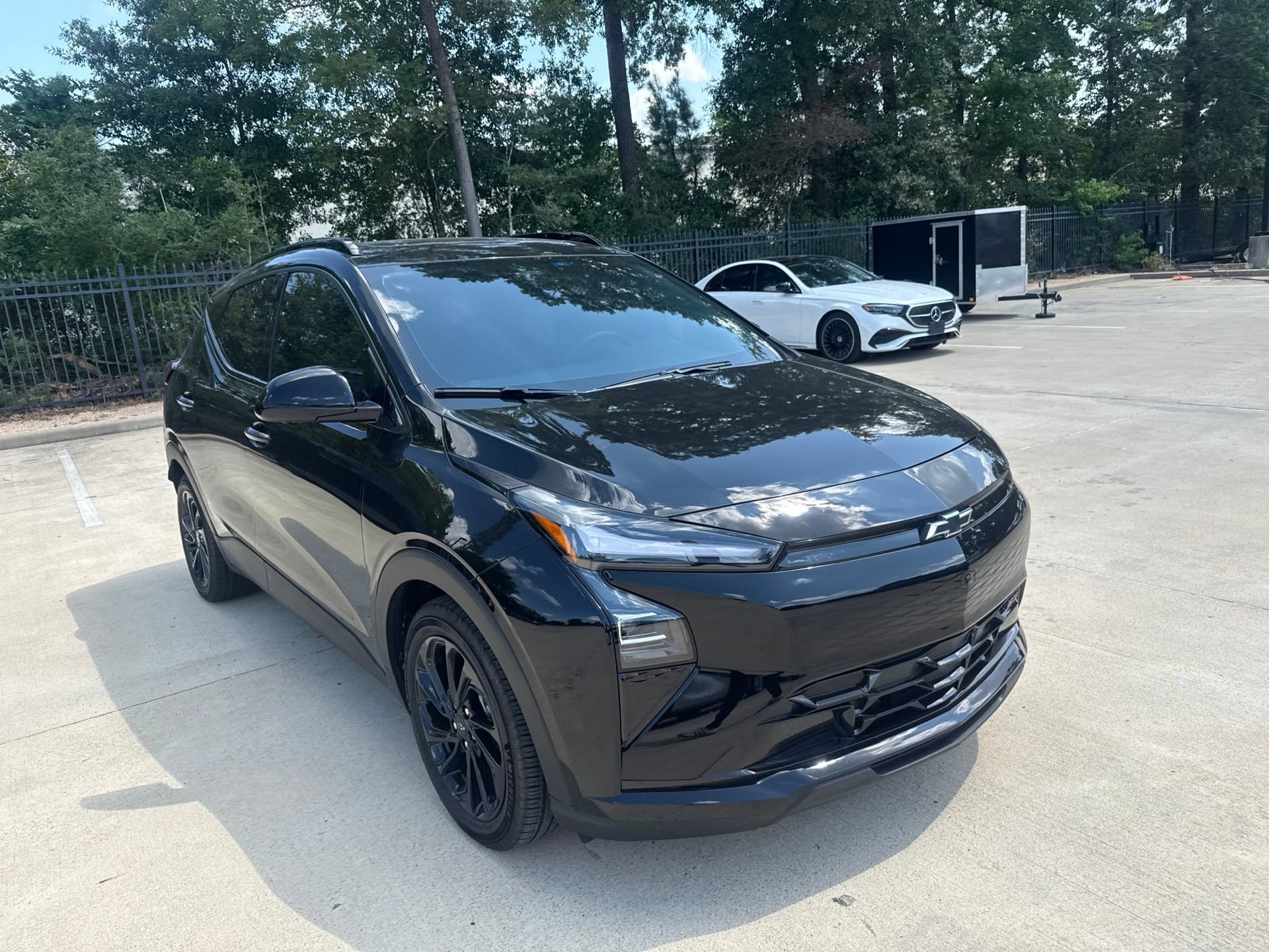 Used 2027 Chevrolet Bolt RS w/ Technology Package FWD image 2