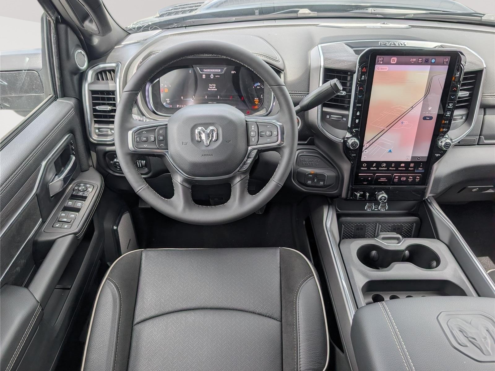 New 2026 RAM 2500 Laramie AWD/4WD image 17