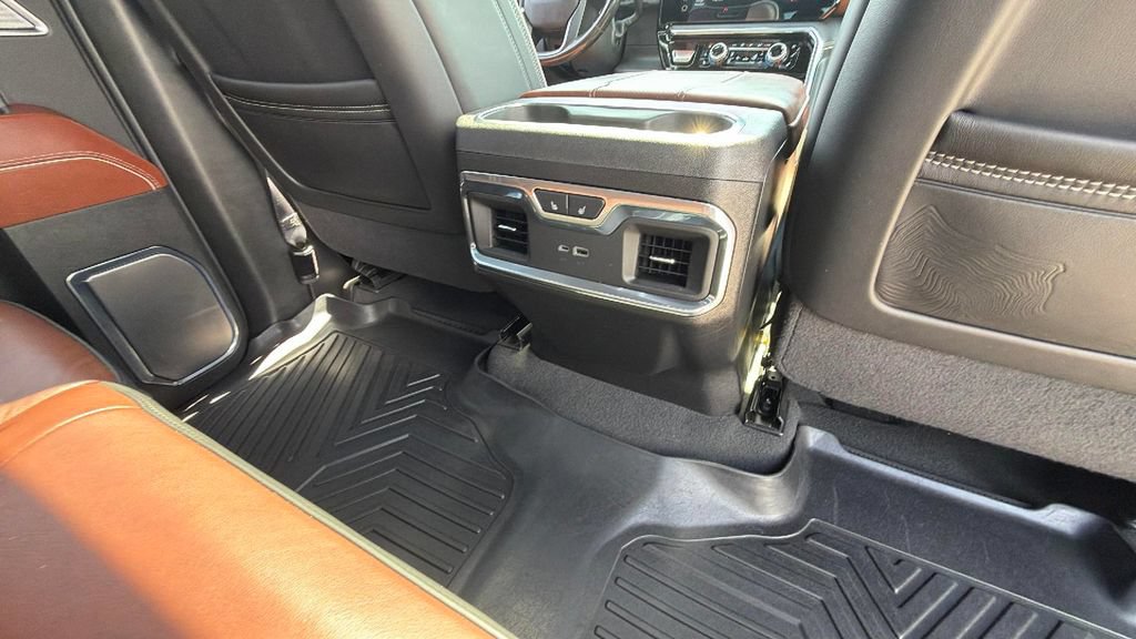 Certified 2024 GMC Sierra 3500 Denali Ultimate AWD/4WD image 35