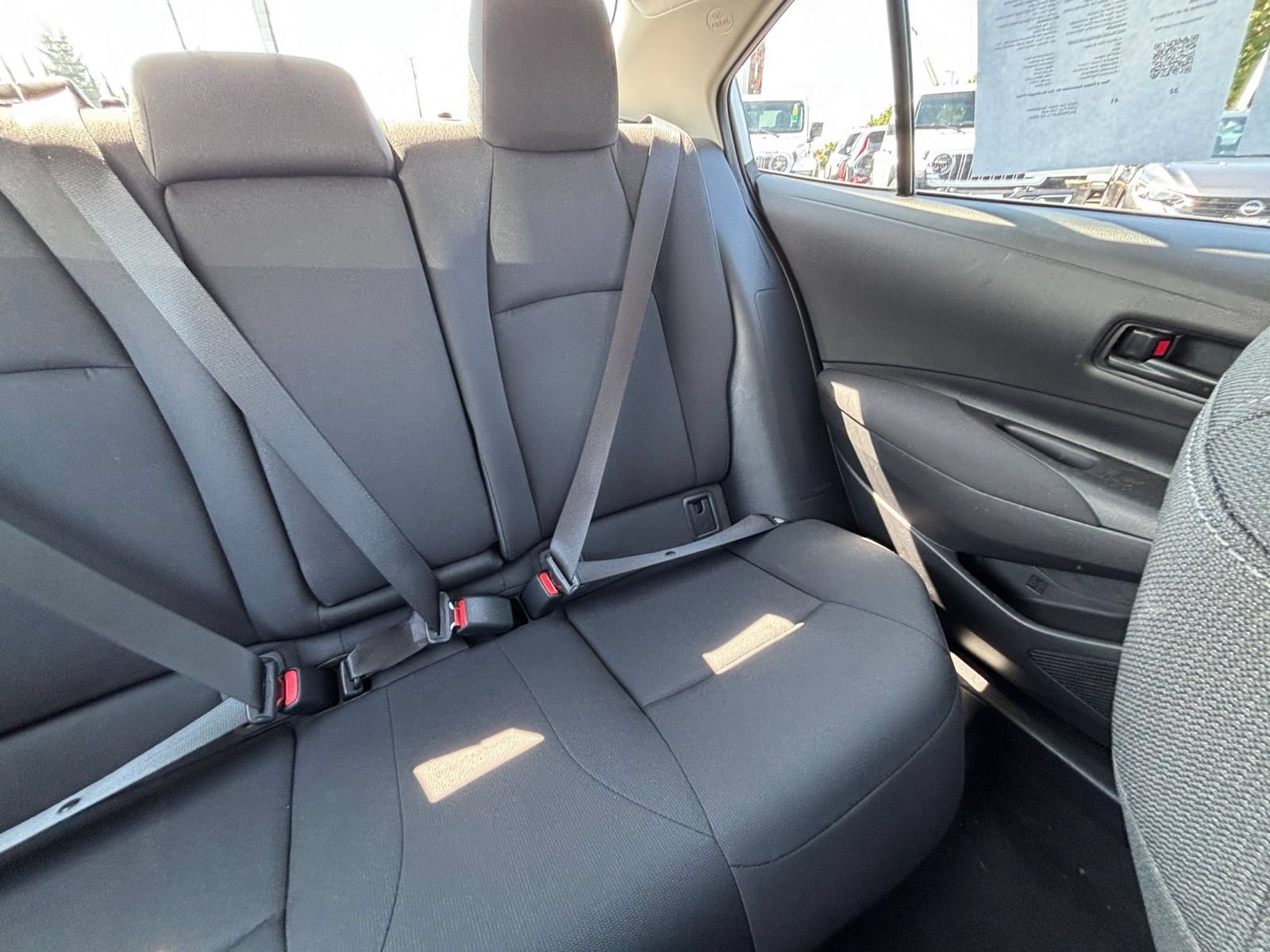 Used 2025 Toyota Corolla LE FWD image 35