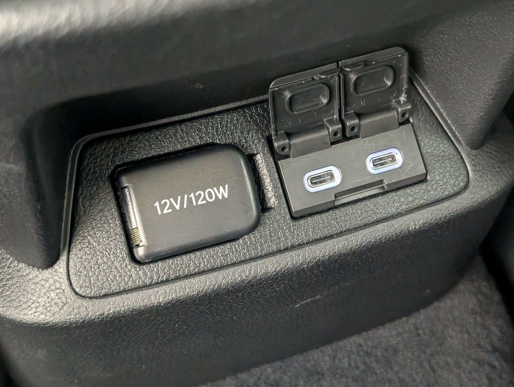 Used 2022 Lexus ES 300h Ultra Luxury w/ Protection Package (P3) FWD image 26