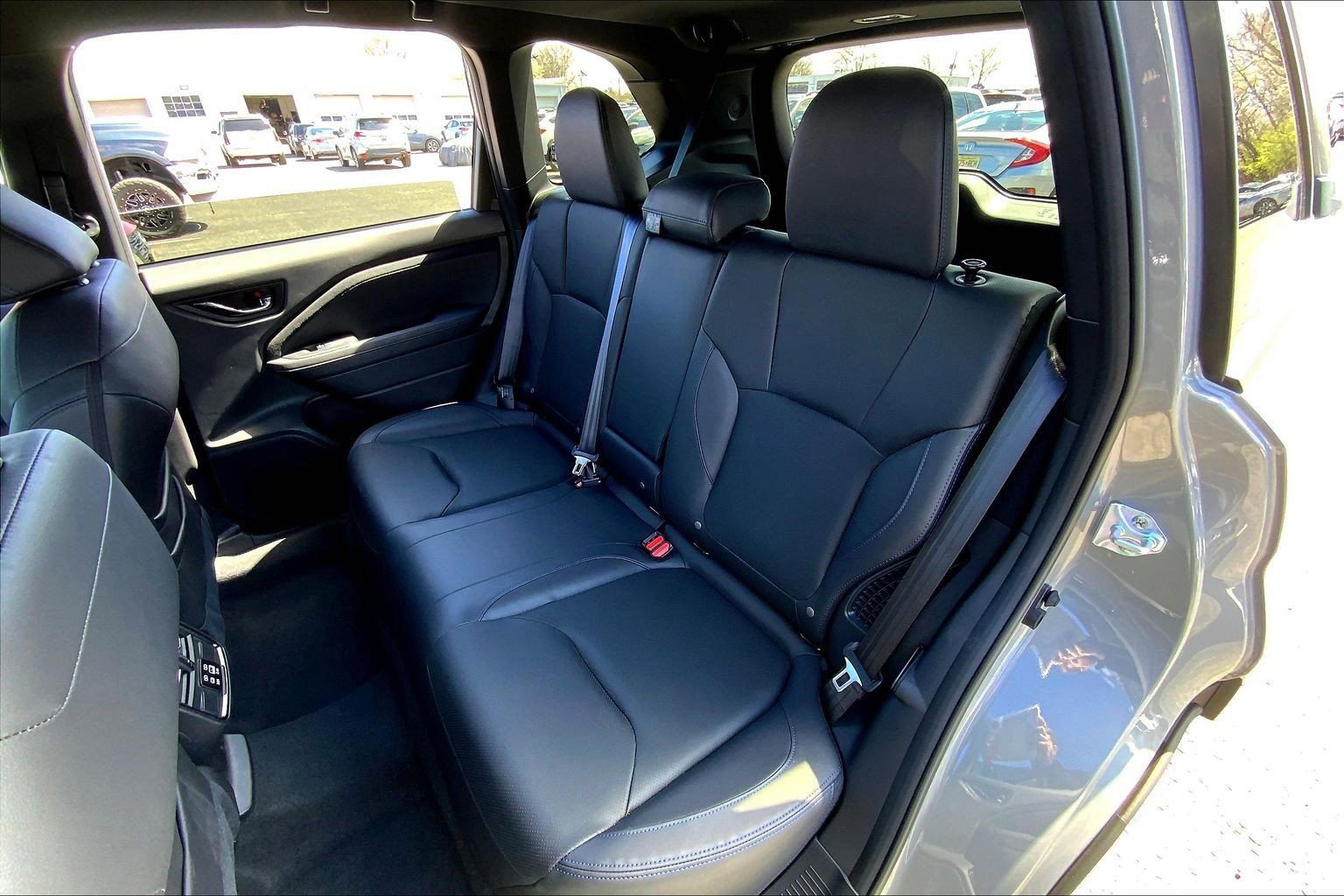 Certified 2025 Subaru Forester Limited image 22
