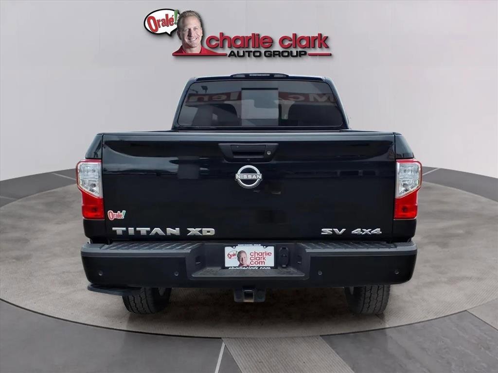 Used 2024 Nissan Titan SV w/ SV Convenience Package image 4