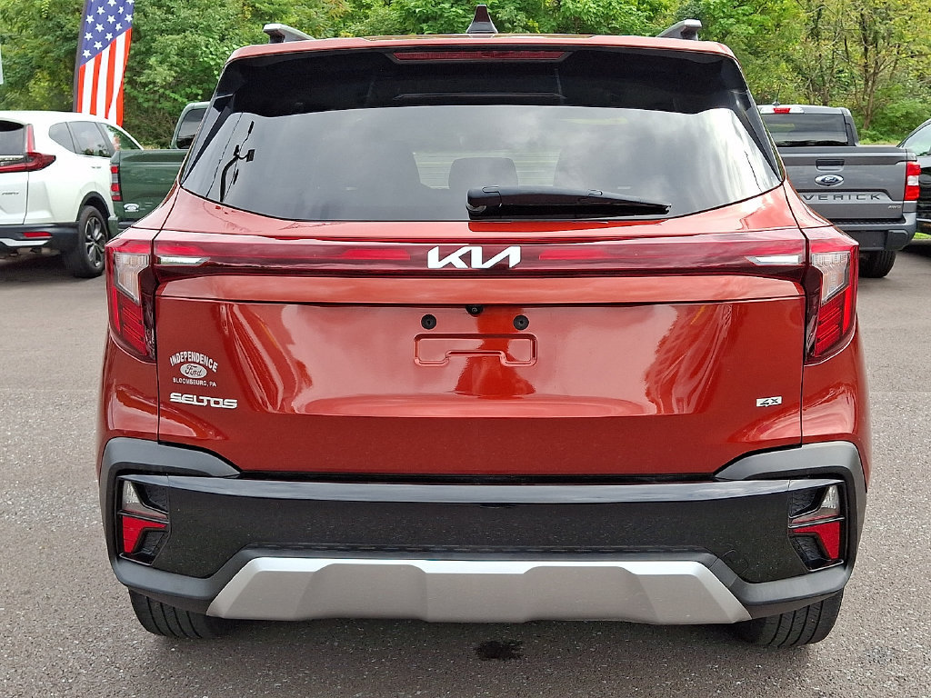 Used 2024 Kia Seltos S AWD/4WD image 9