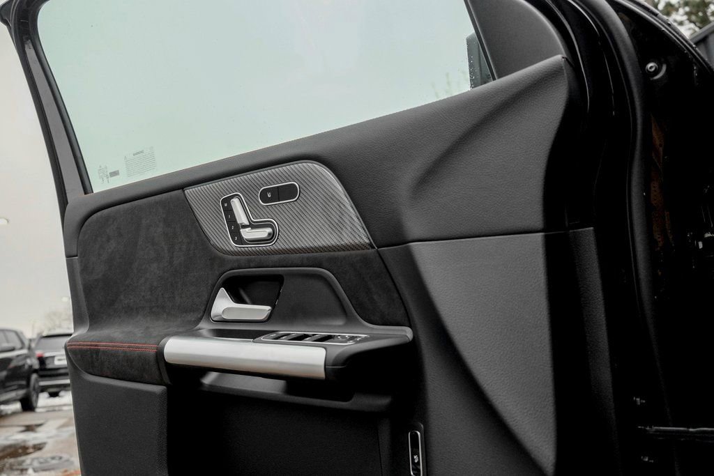 New 2026 Mercedes-Benz GLA 35 AMG 4MATIC image 14