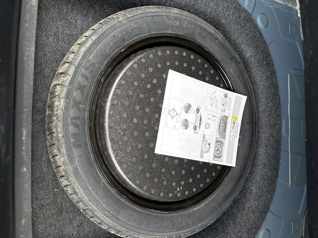 Used 2015 Chrysler 200 S w/ Comfort Group image 39