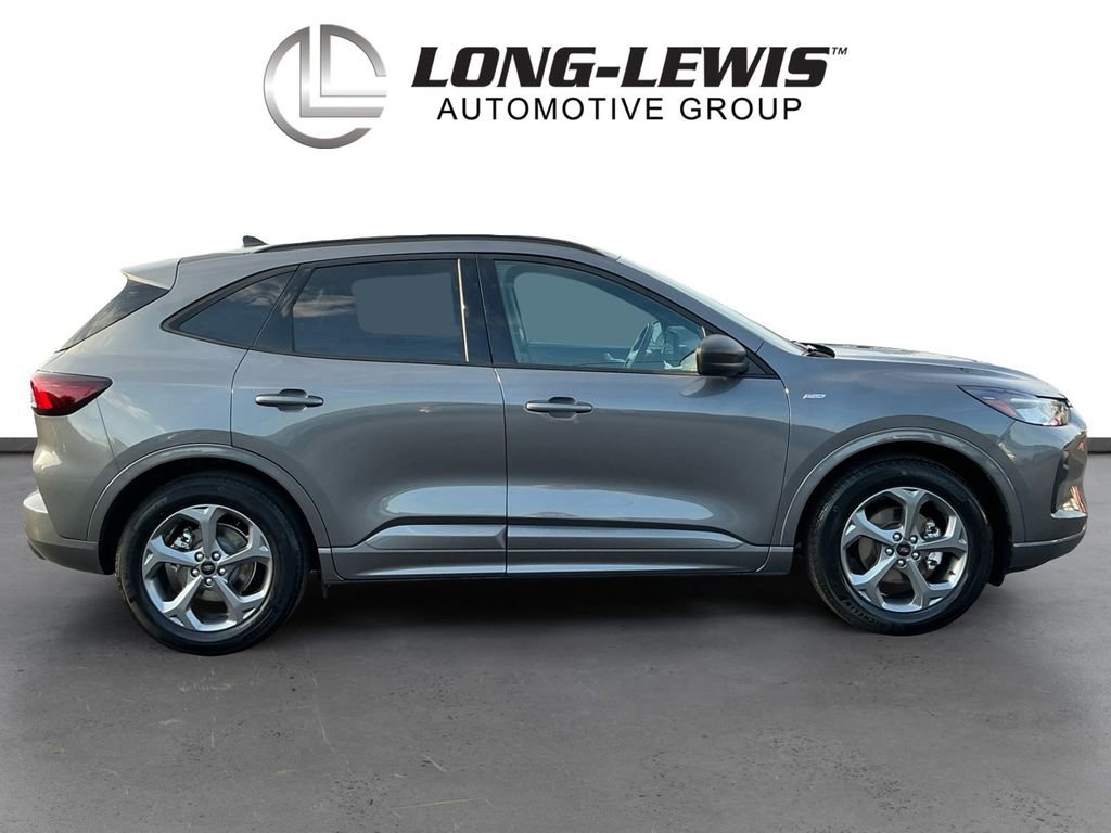 Used 2024 Ford Escape ST-Line w/ Tech Pack #1 FWD image 8