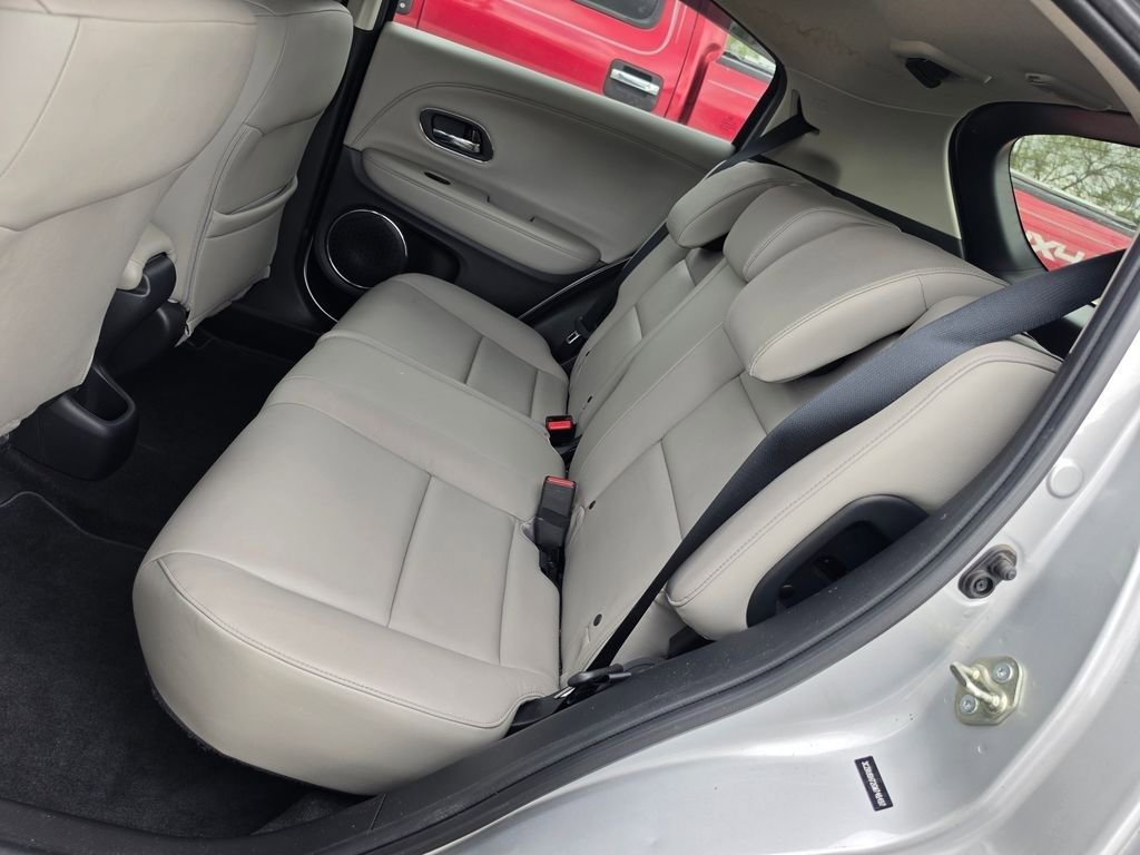 Used 2016 Honda HR-V EX-L image 6