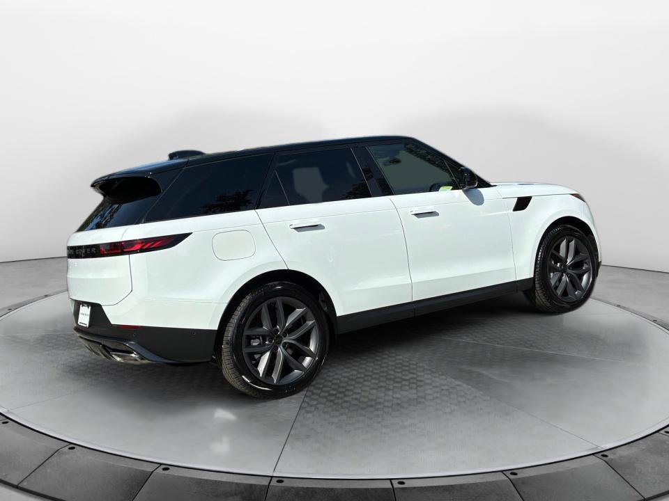 New 2027 Land Rover Range Rover Sport SE AWD/4WD image 7