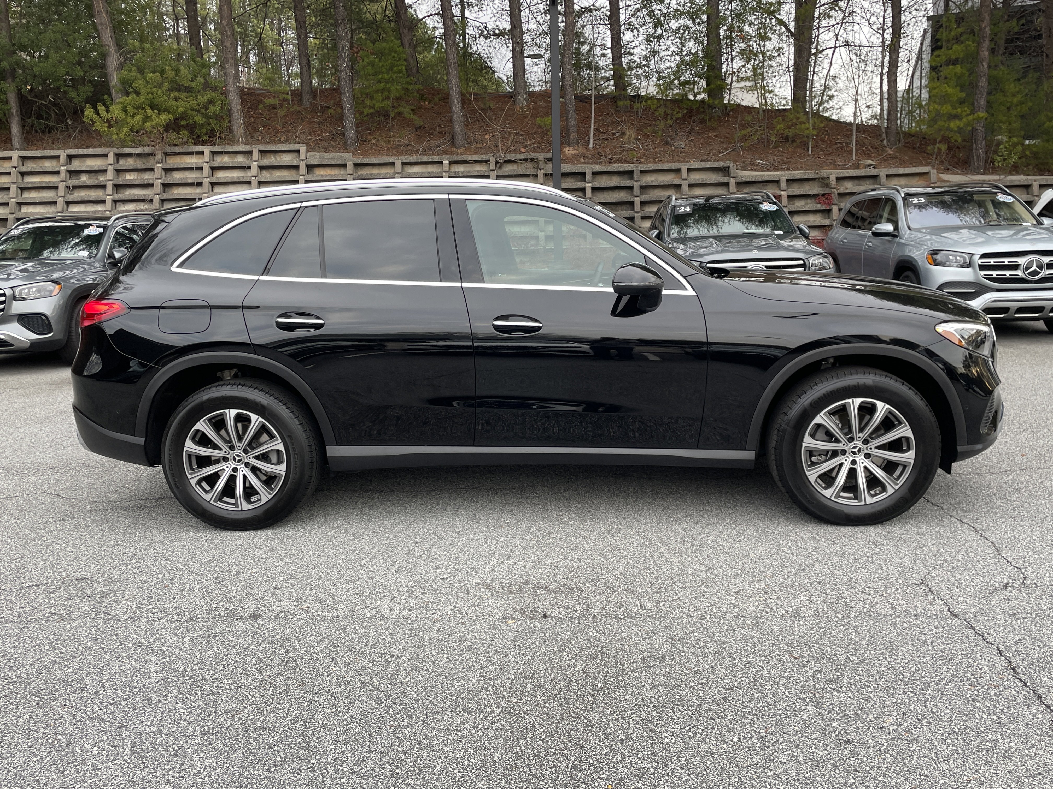 Certified 2025 Mercedes-Benz GLC 300 4MATIC image 5