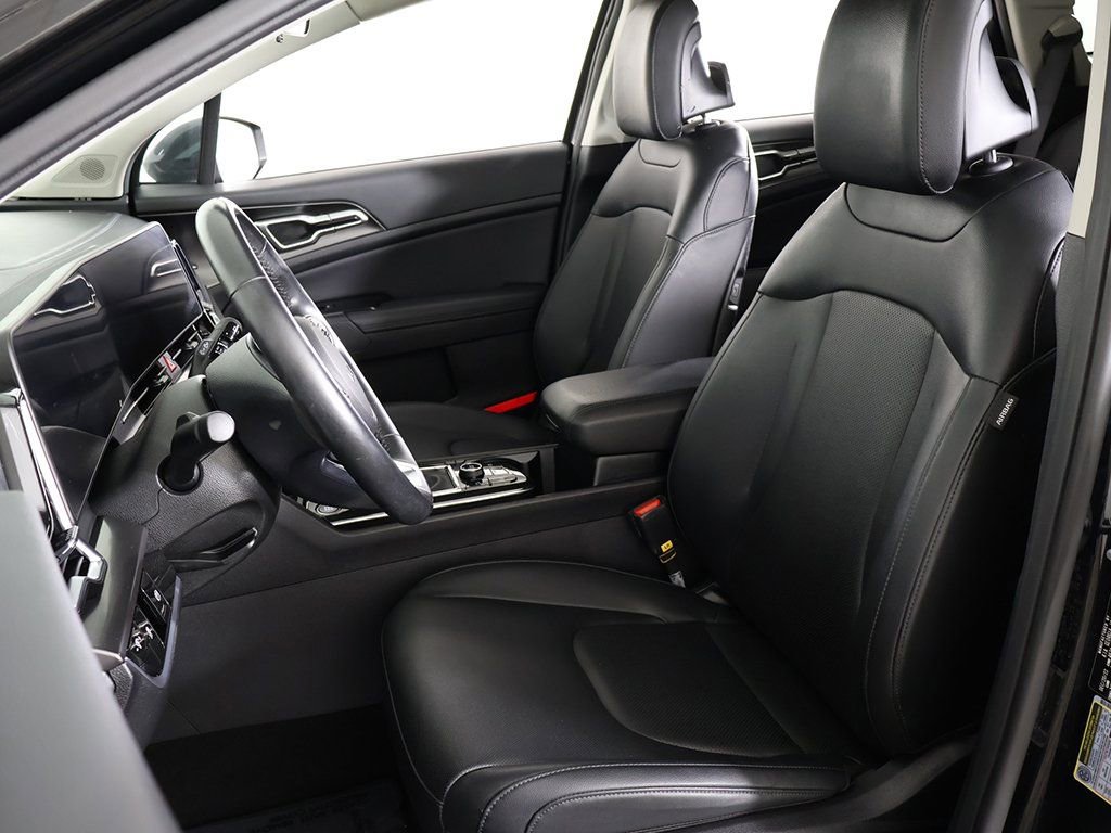 Used 2023 Kia Sportage EX FWD image 26