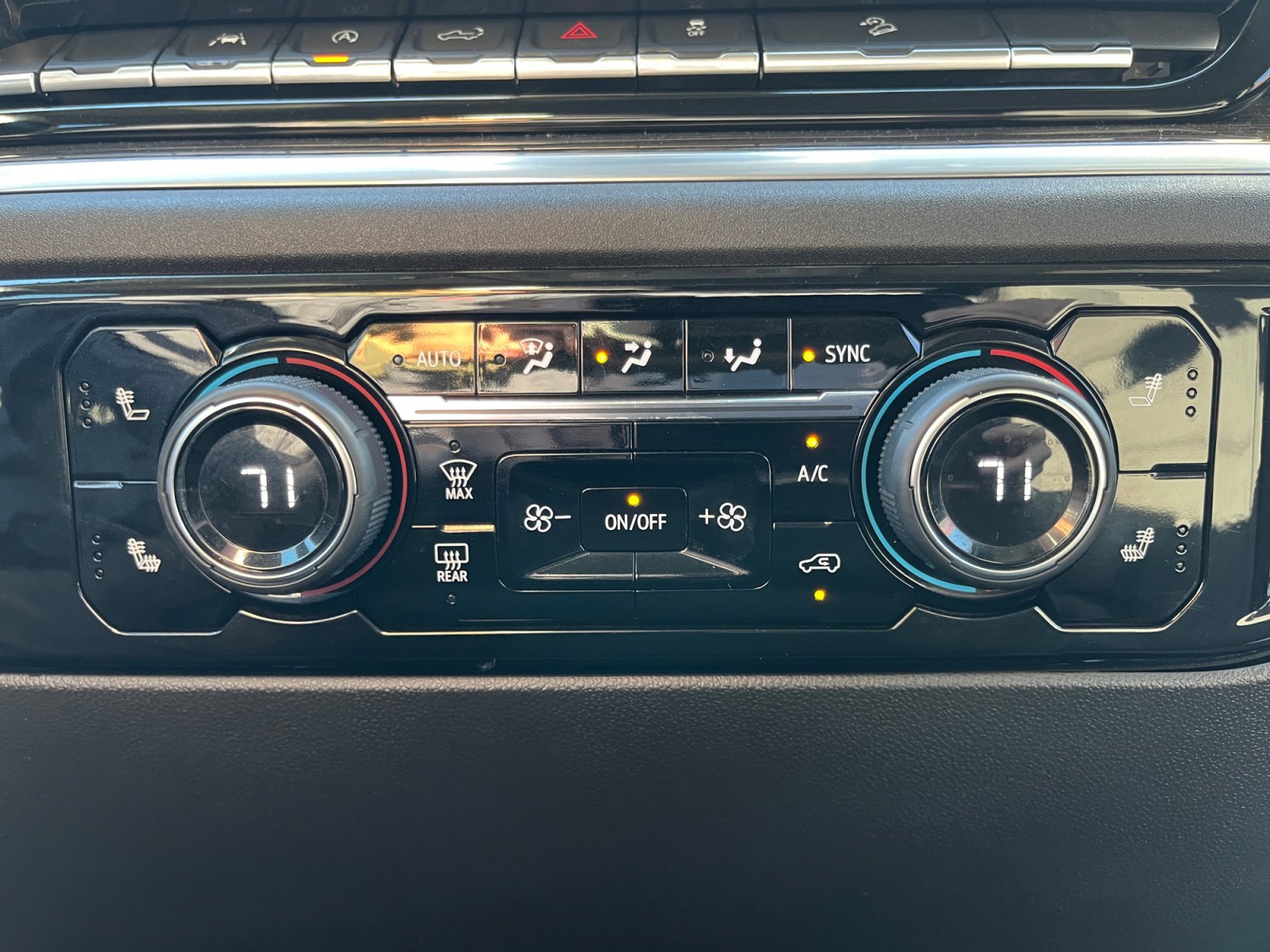 Used 2022 Chevrolet Silverado 1500 RST image 16