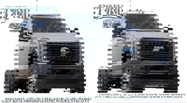 New 2025 Ford F550 4x4 Crew Cab Super Duty image 4