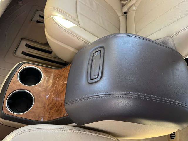 Used 2009 Buick Enclave CXL w/ Entertainment Package #4 image 19