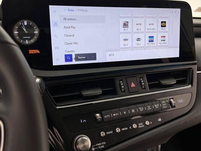 Certified 2024 Lexus ES 300h w/ Premium Package FWD image 19