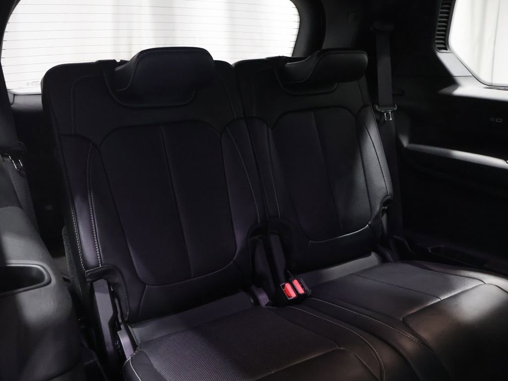 Used 2024 Jeep Grand Cherokee L Limited w/ Luxury Tech Group II image 23