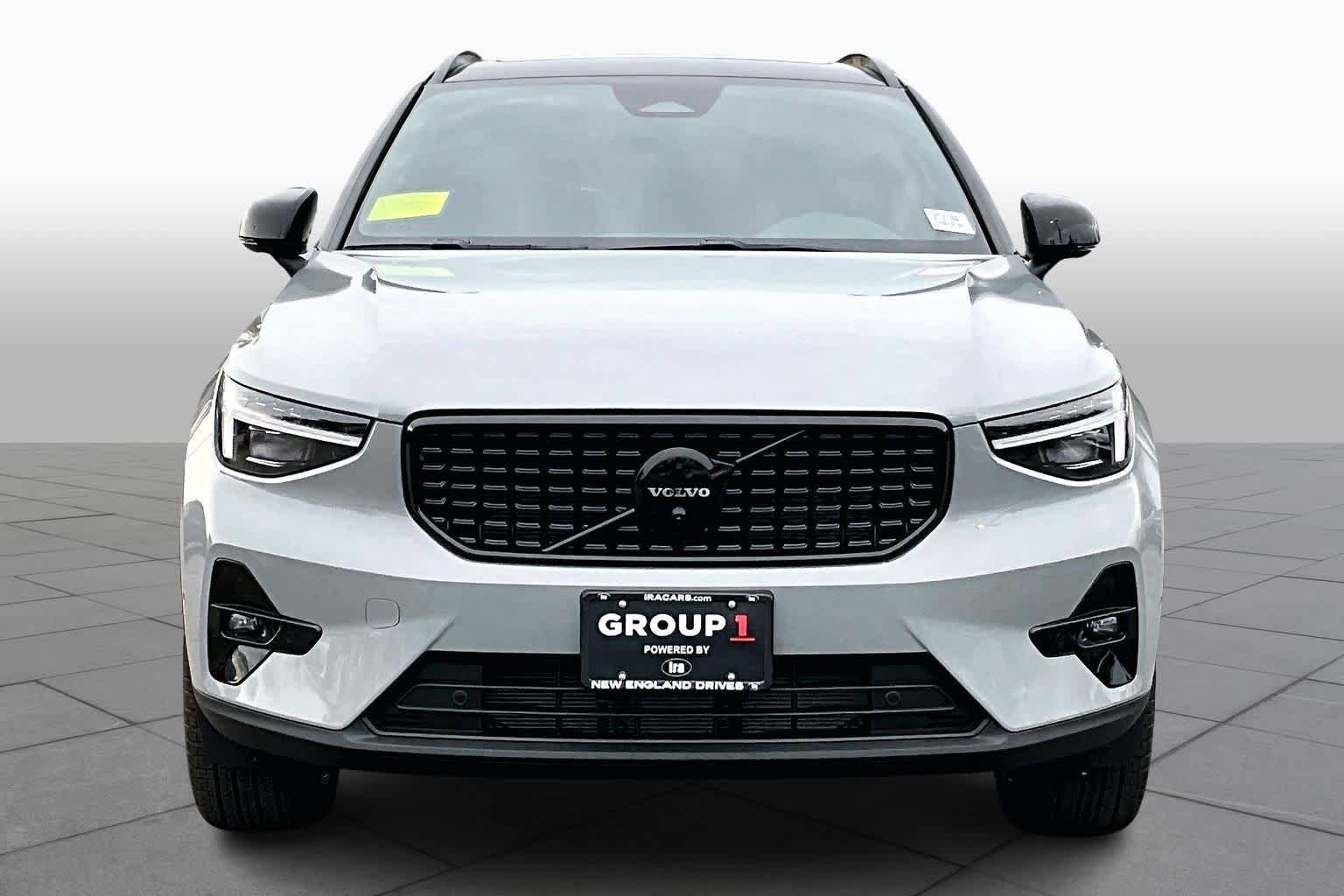 New 2026 Volvo XC40 B5 Ultra w/ Protection Package Premier AWD/4WD video 2