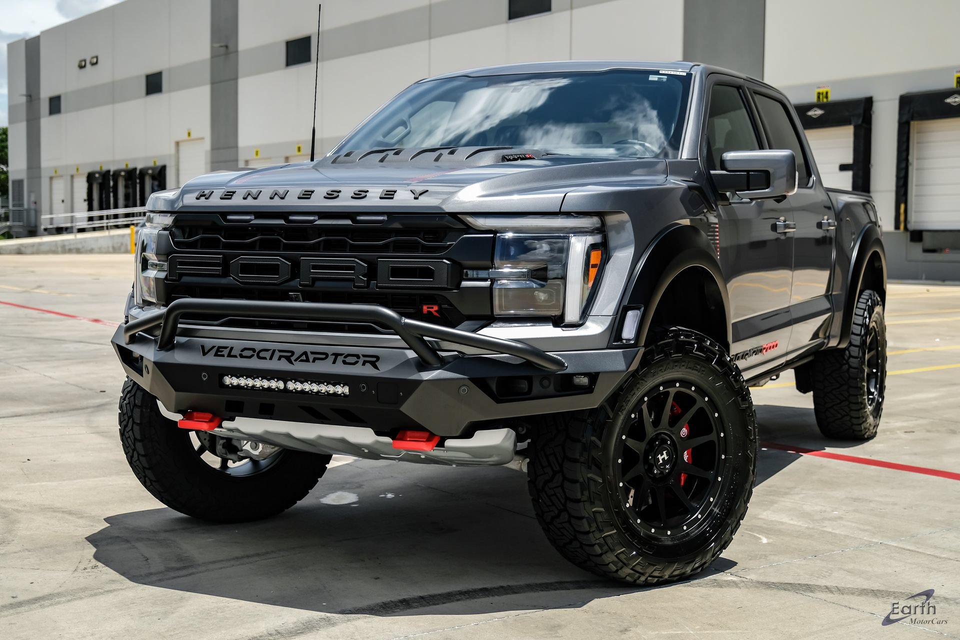 Used 2025 Ford F150 Raptor w/ Equipment Group 803A Raptor R AWD/4WD image 4