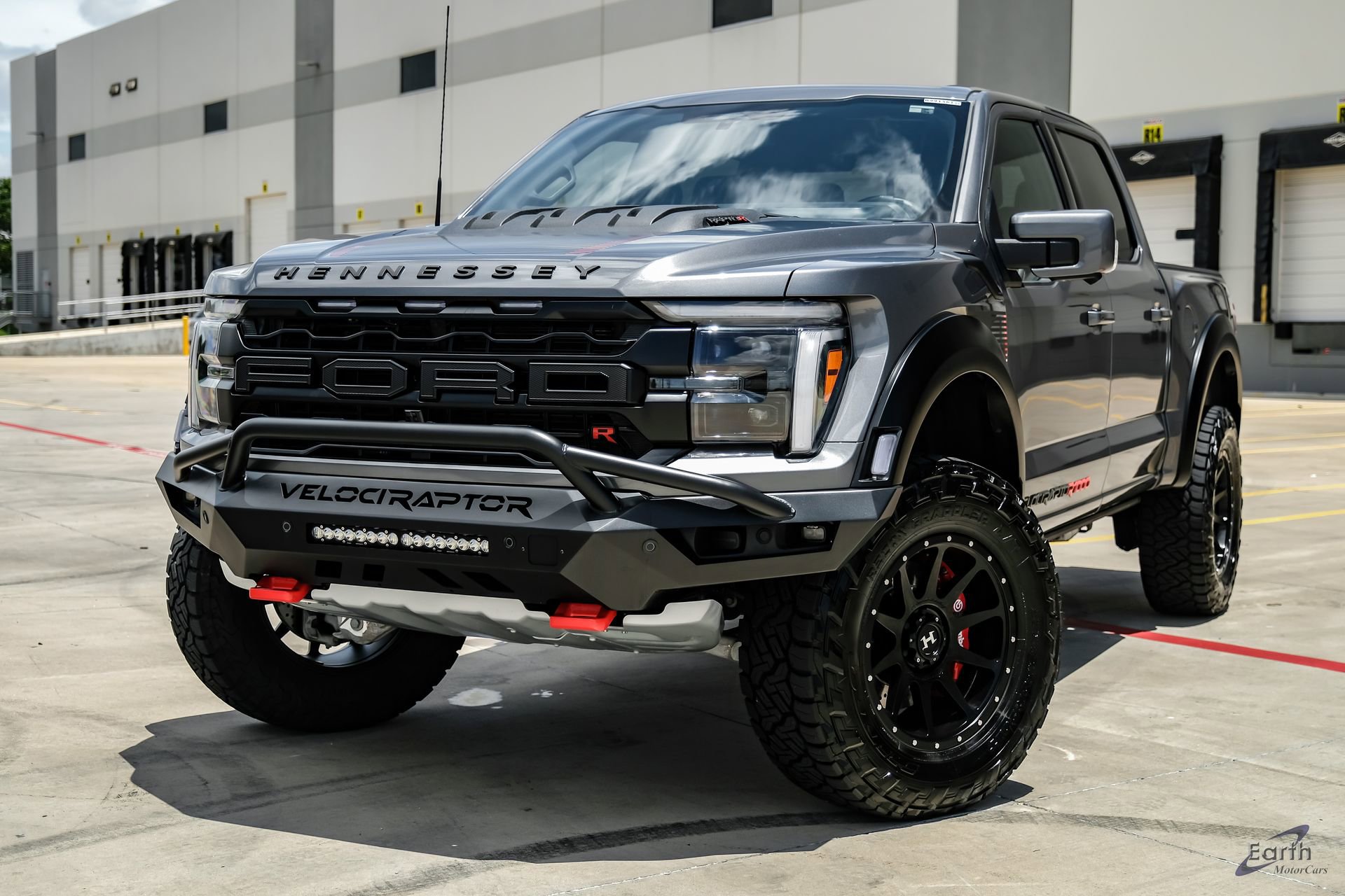 Used 2025 Ford F150 Raptor w/ Equipment Group 803A Raptor R AWD/4WD image 4