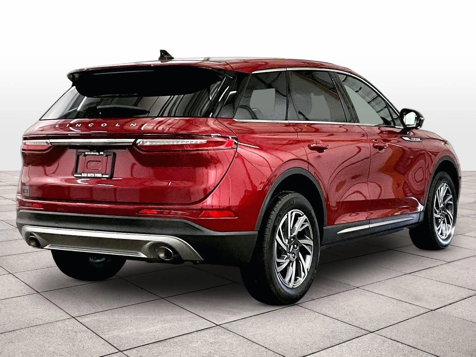 Used 2025 Lincoln Corsair AWD w/ Equipment Group 101A image 11