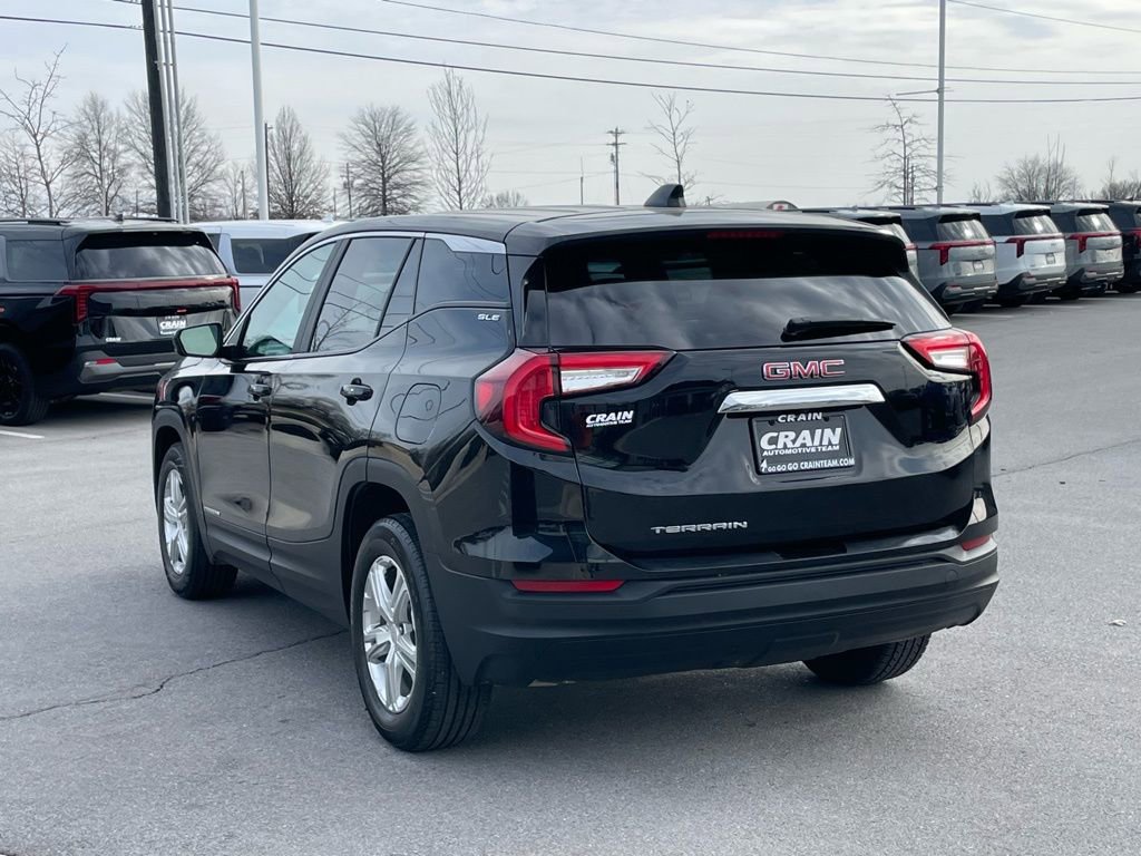 Used 2024 GMC Terrain SLE FWD image 5