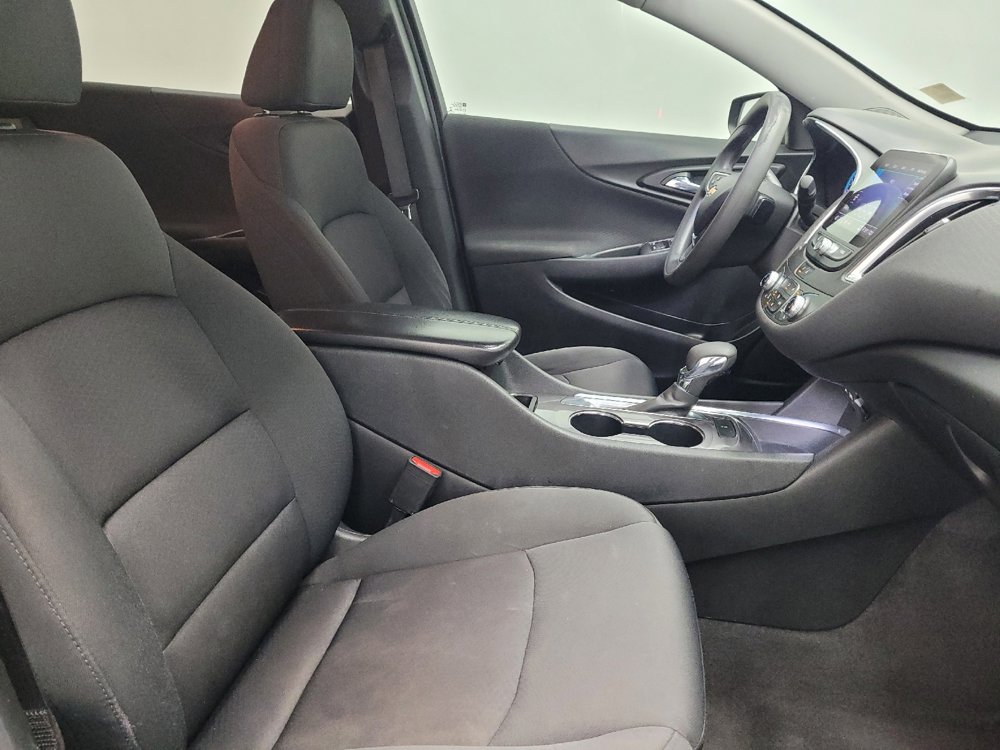 Used 2021 Chevrolet Malibu LT FWD image 21
