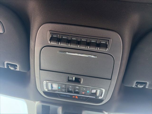 Used 2025 Ford F150 Raptor AWD/4WD image 29