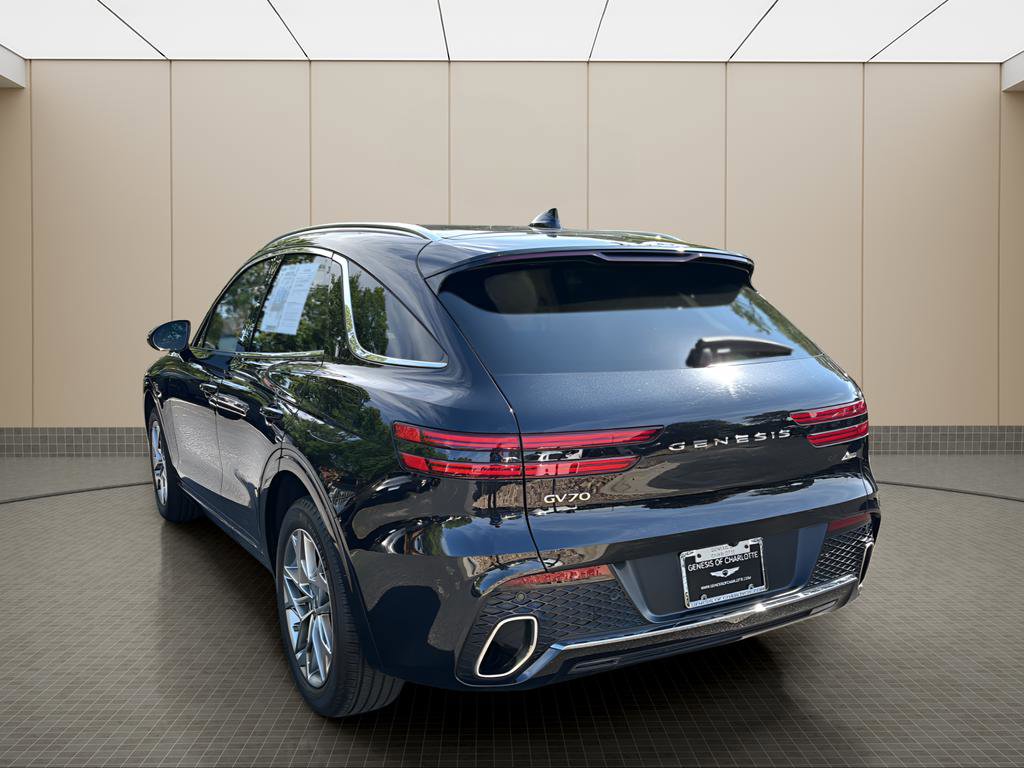 Used 2025 Genesis GV70 2.5T AWD/4WD image 3