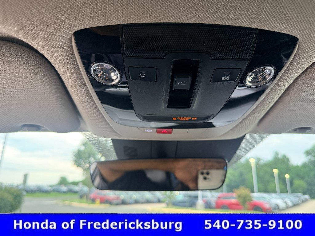 Used 2025 Kia Sorento EX w/ Panoramic Sunroof Package FWD image 43