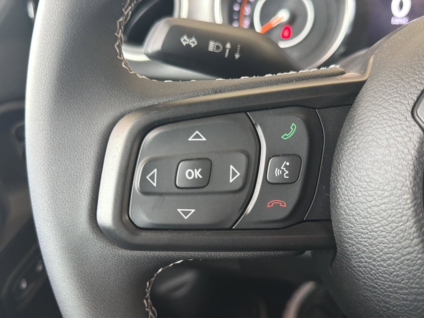 Used 2023 Jeep Gladiator Sport image 21