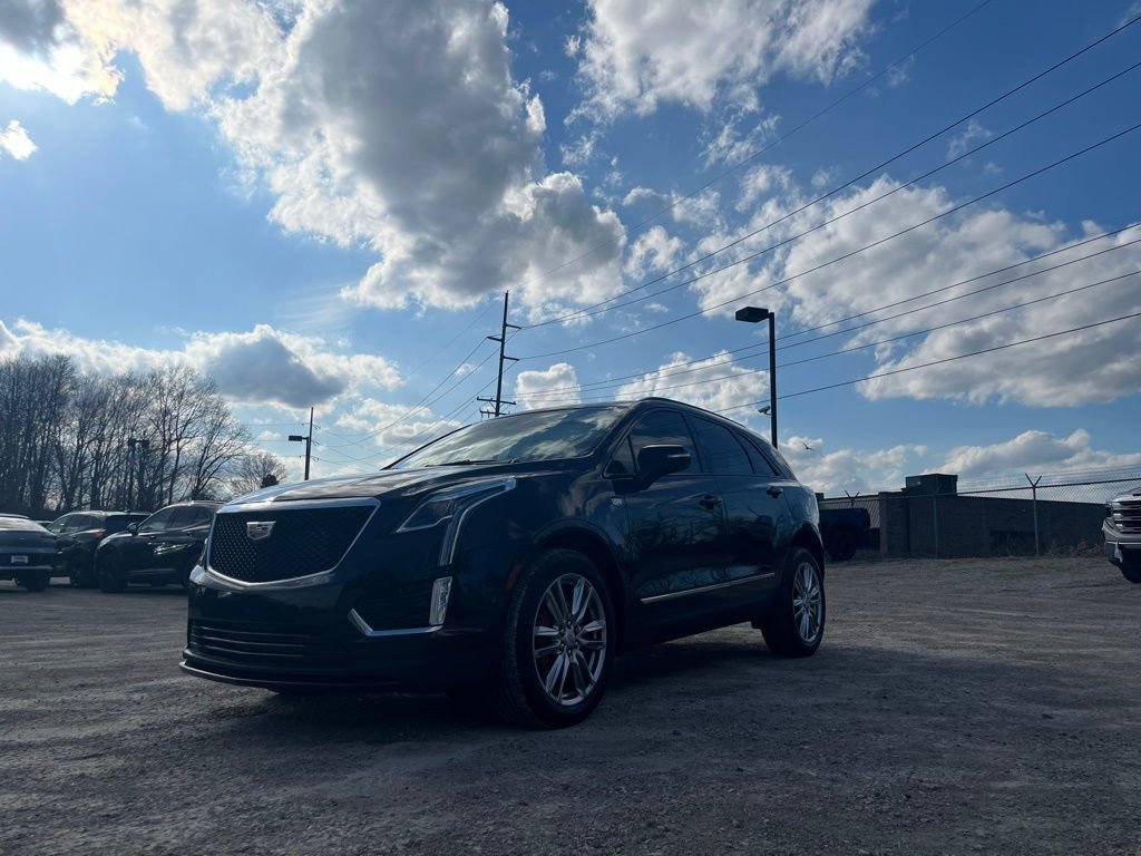 Used 2024 Cadillac XT5 Sportv w/ LPO, Floor Liner Package AWD/4WD image 2