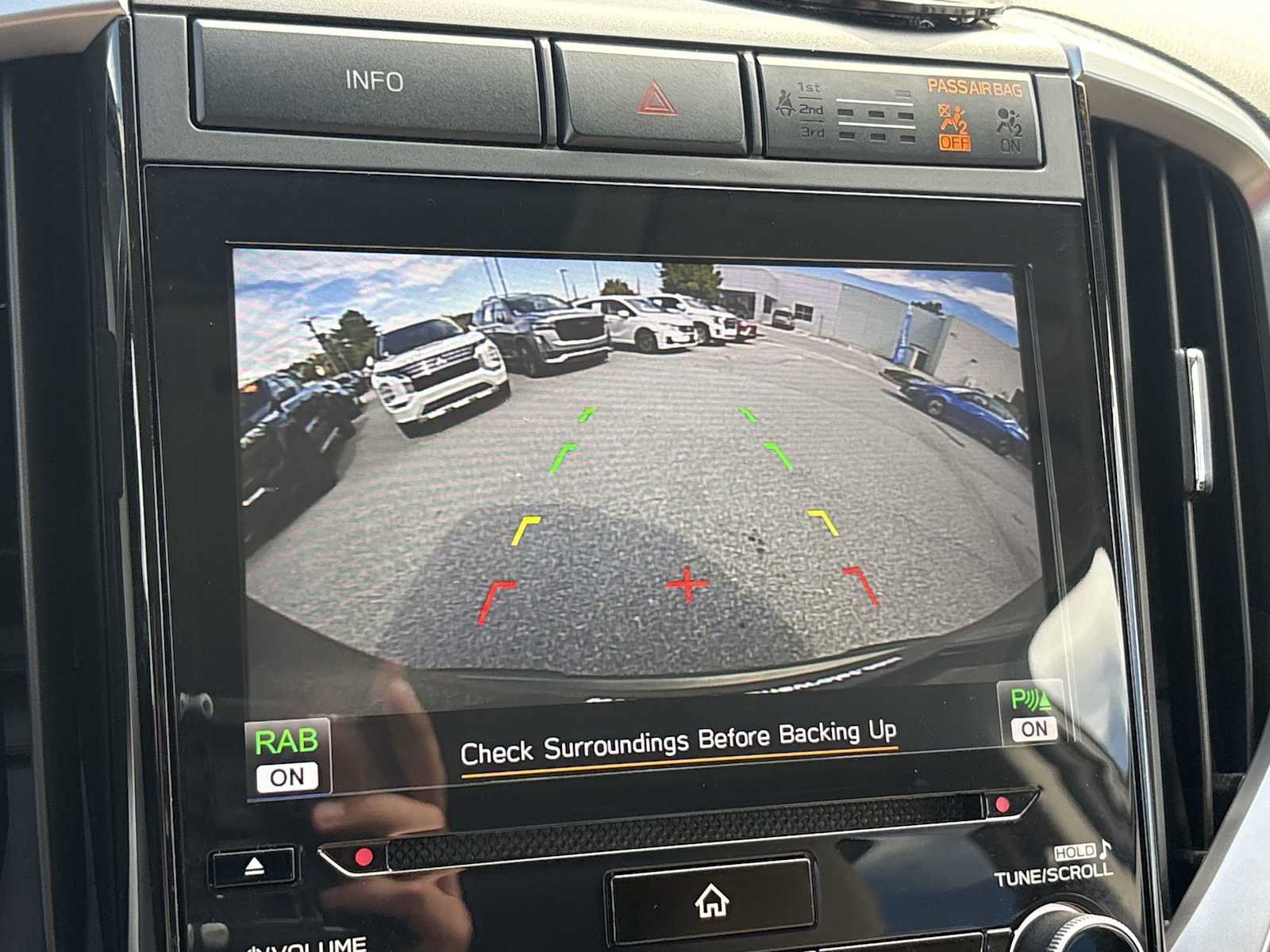 Used 2022 Subaru Ascent Premium w/ Convenience Package AWD/4WD image 14