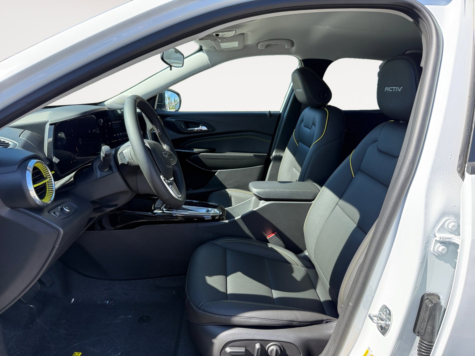 New 2026 Chevrolet Trax ACTIV w/ Driver Confidence Package FWD image 10