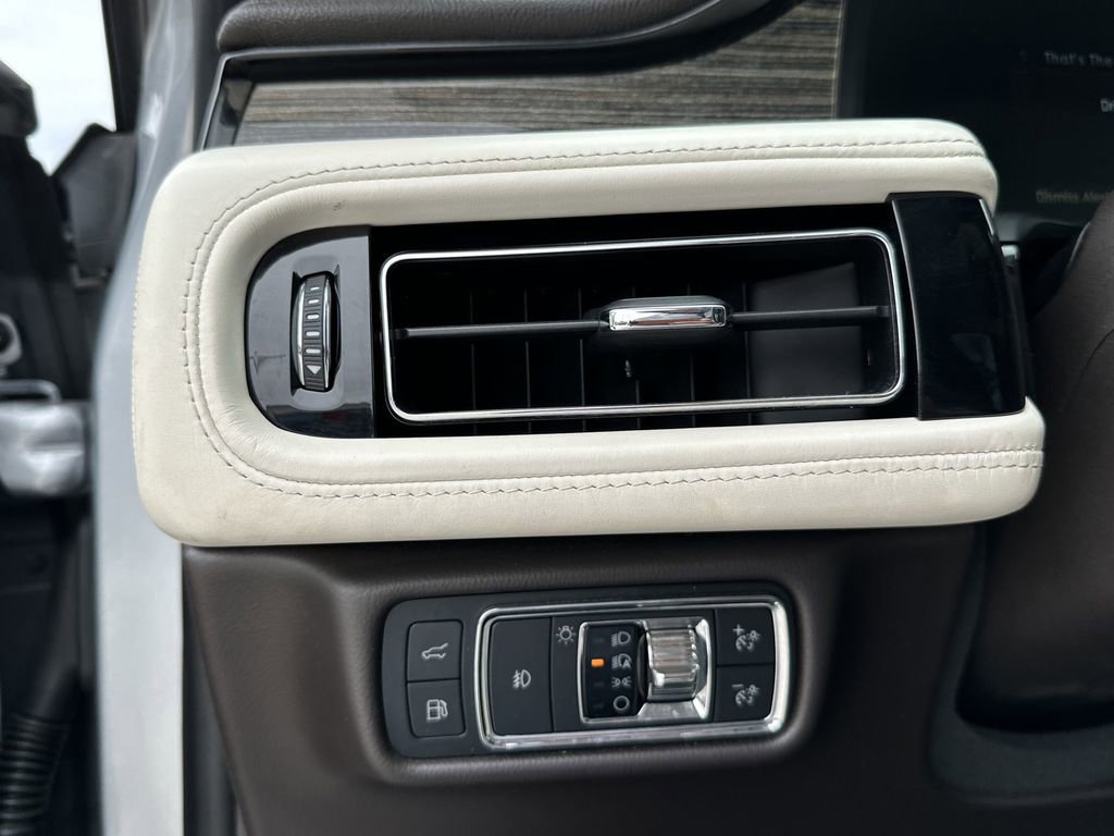 Used 2020 Lincoln Aviator Black Label Grand Touring w/ Class IV Trailer Tow Package image 17