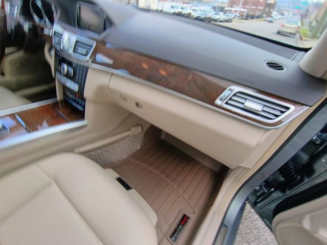 Used 2014 Mercedes-Benz E 250 BlueTEC Sedan image 48