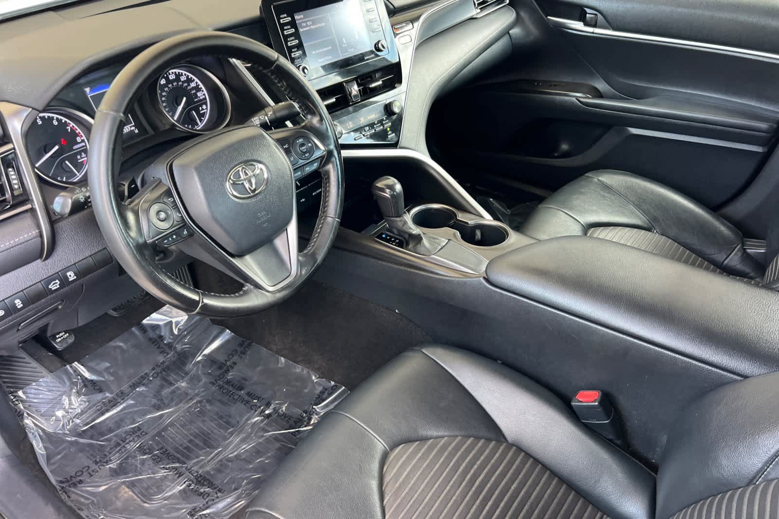 Used 2021 Toyota Camry SE FWD image 11