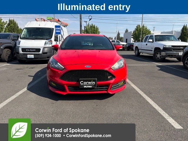 Used 2017 Ford Focus ST FWD image 2