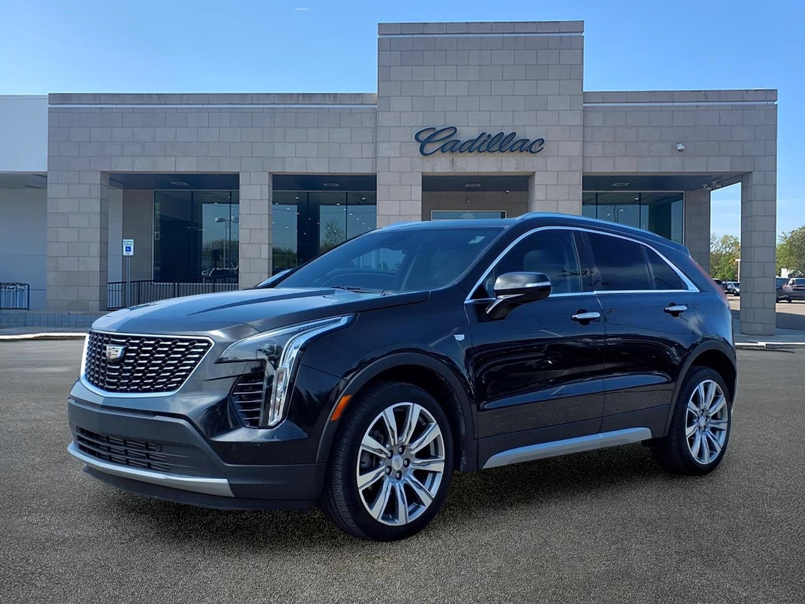 Certified 2023 Cadillac XT4 Premium Luxury w/ Cold Weather Package AWD/4WD image 1