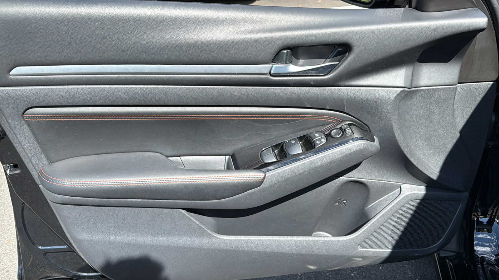 Certified 2023 Nissan Altima 2.5 SR FWD image 6