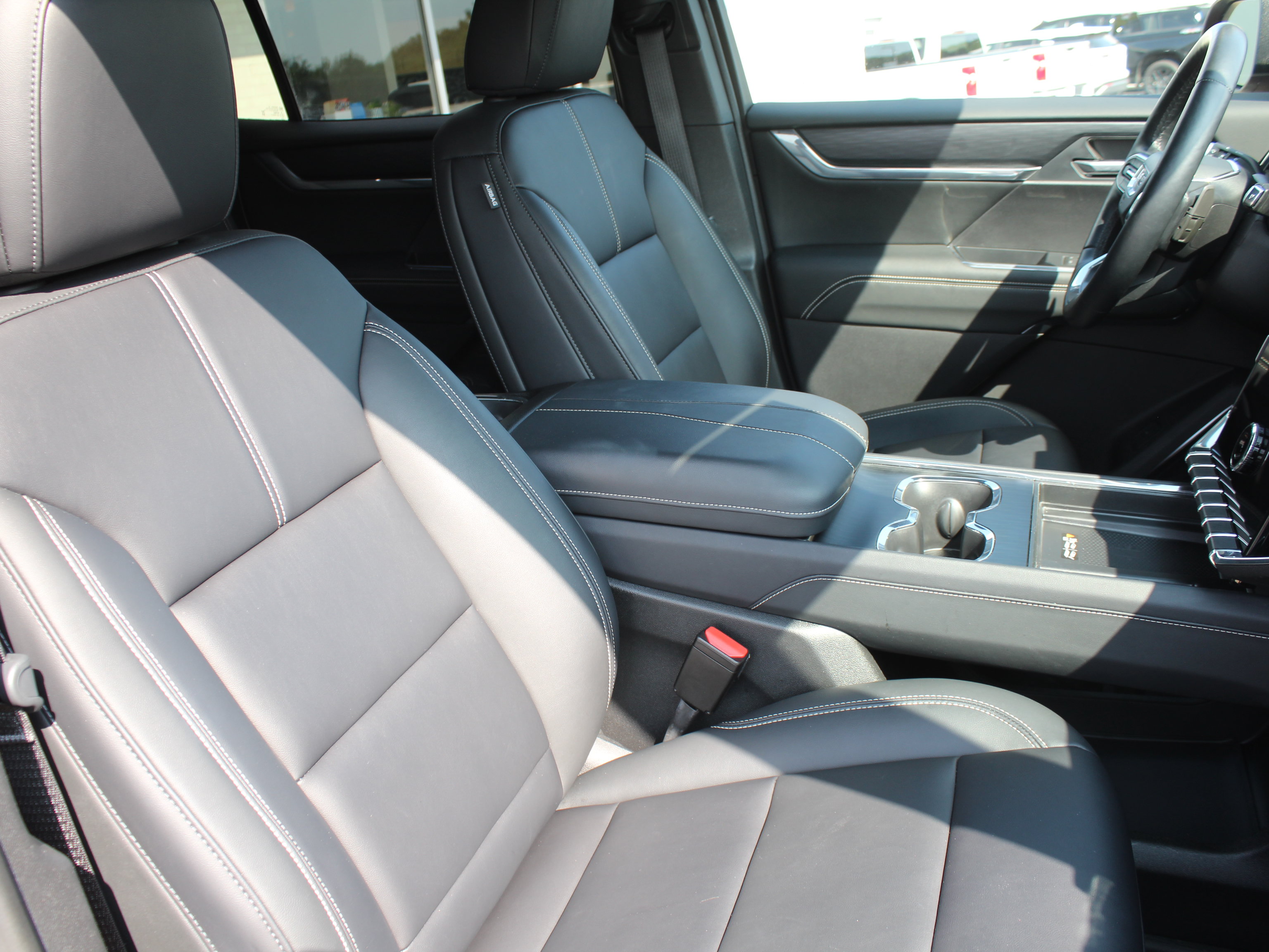 Certified 2024 GMC Acadia Elevation w/ LPO, Floor Liner Package FWD image 32