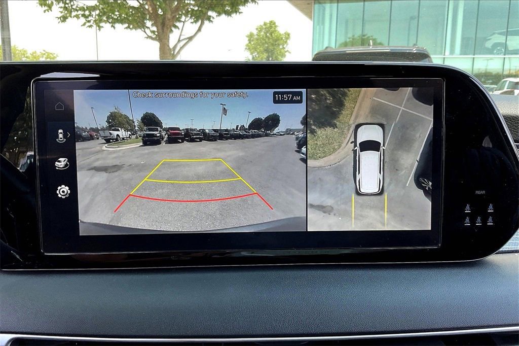 Used 2025 Hyundai Palisade Limited image 19