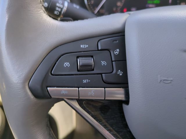 Used 2023 Cadillac XT6 Premium Luxury image 31